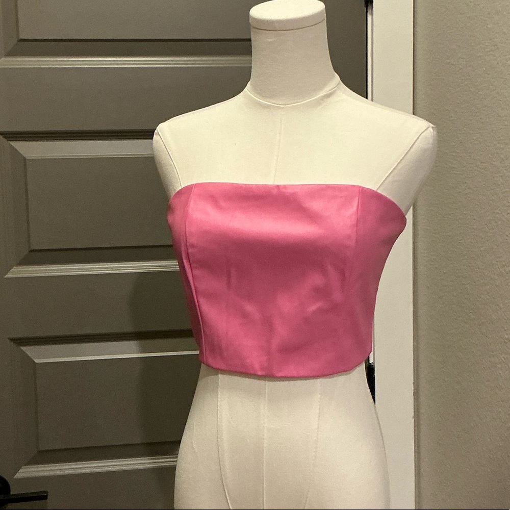 Chic Pink Strapless Crop Top